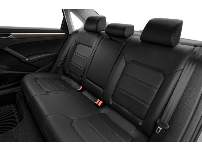 2016 Volkswagen Passat 4dr Sdn 1.8 TSI Auto Comfortline Interior Shot 5