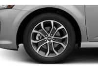 2018 Chevrolet Sonic 5dr HB Auto LT Exterior Shot 5