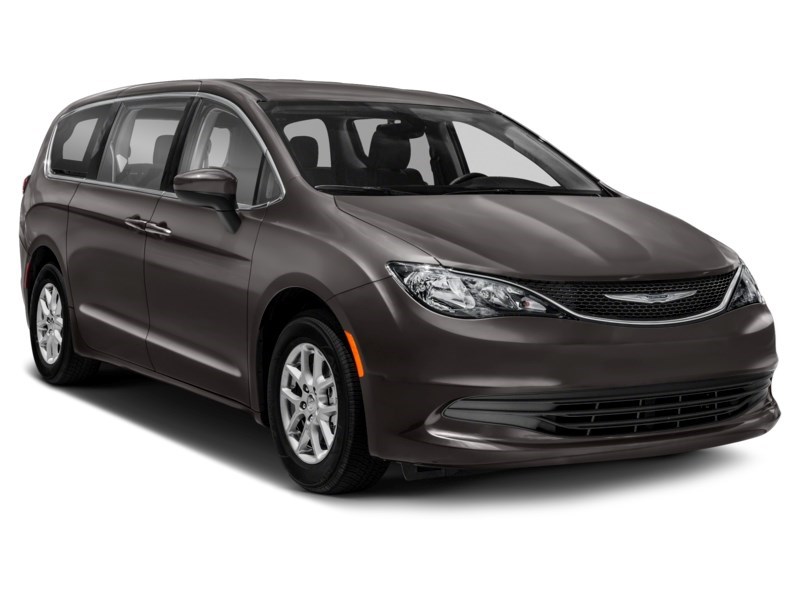 2018 Chrysler Pacifica L 2WD Exterior Shot 9