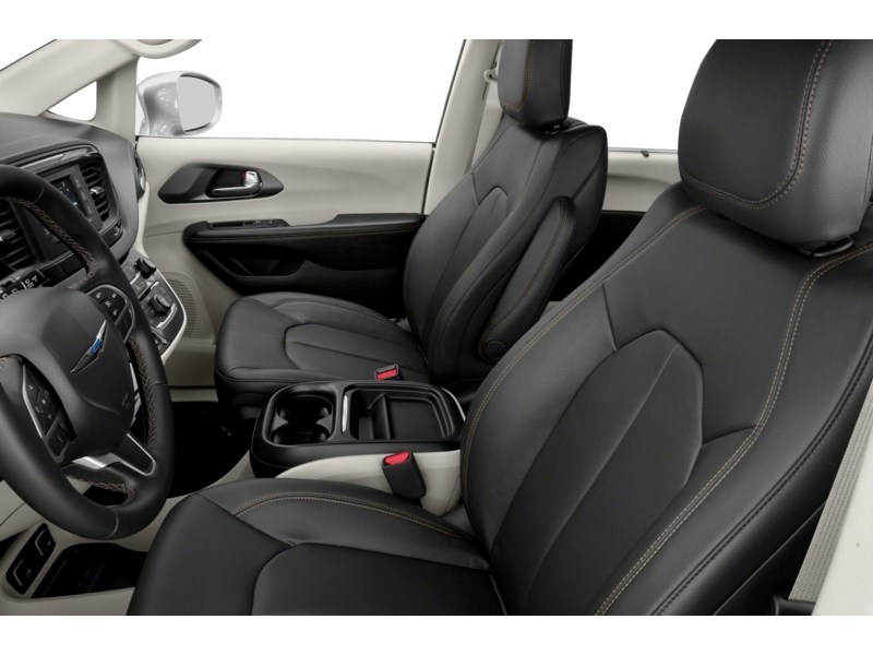 2020 Chrysler Pacifica Touring-L Plus FWD Interior Shot 4