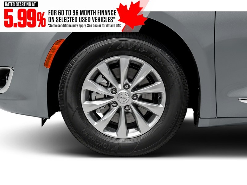 2020 Chrysler Pacifica Limited 35th Anniversary FWD *Ltd Avail* Exterior Shot 5