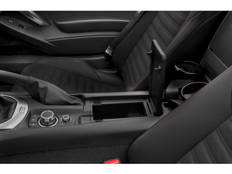 2017 FIAT 124 Spider 2dr Conv Abarth Interior Shot 6