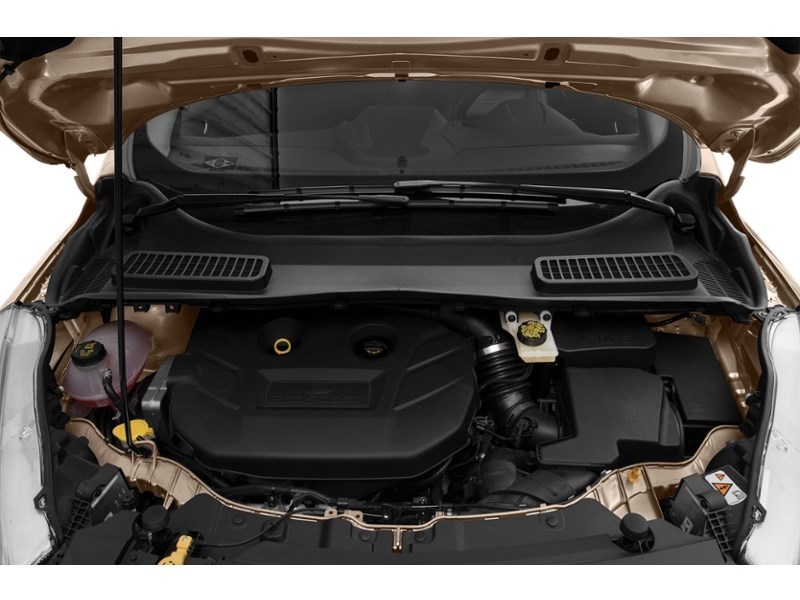 2018 Ford Escape Titanium Exterior Shot 3
