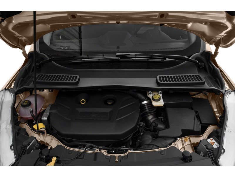 2018 Ford Escape Titanium 4WD Exterior Shot 3