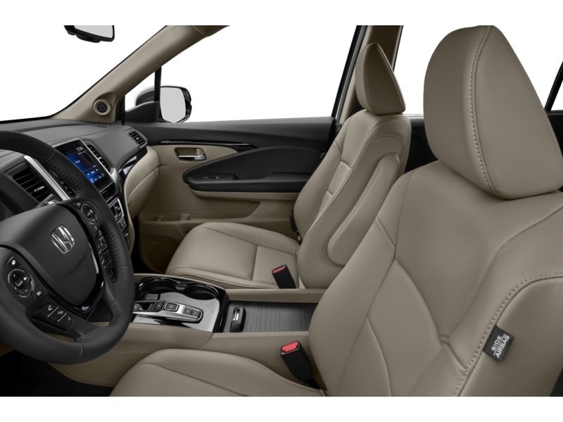 2017 Honda Pilot 4WD 4dr Touring Interior Shot 4