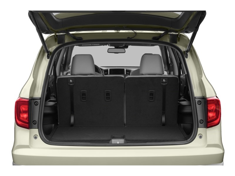 2017 Honda Pilot 4WD 4dr Touring Exterior Shot 4