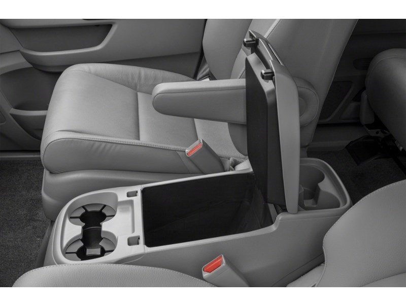2017 Honda Odyssey 4dr Wgn EX-L w/Navi Interior Shot 7