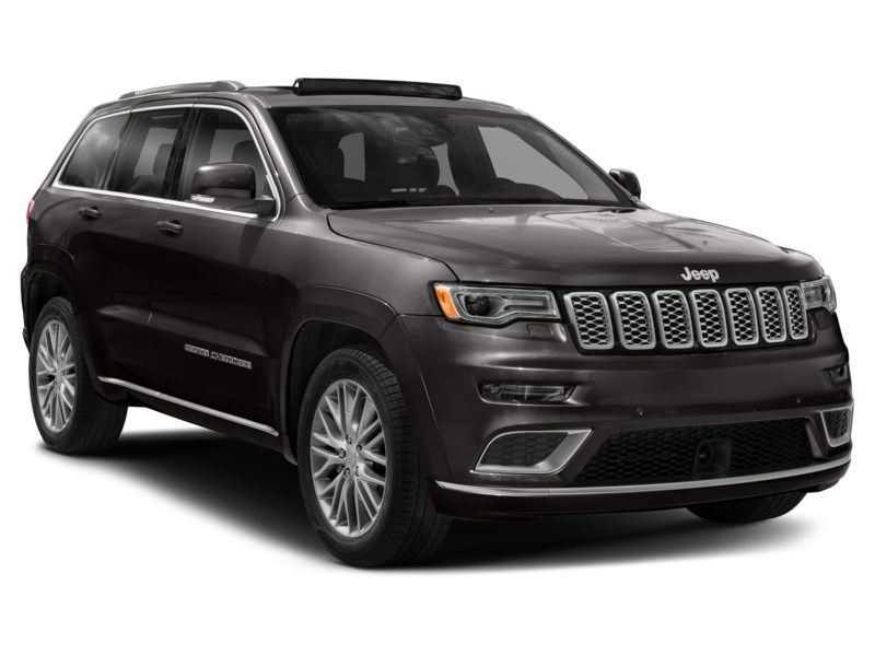 2020 Jeep Grand Cherokee Summit 4x4 Exterior Shot 9