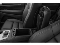 2021 Jeep Grand Cherokee Limited Interior Shot 7