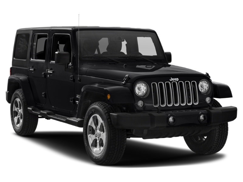 2018 Jeep Wrangler JK Unlimited Sahara 4x4 Exterior Shot 9