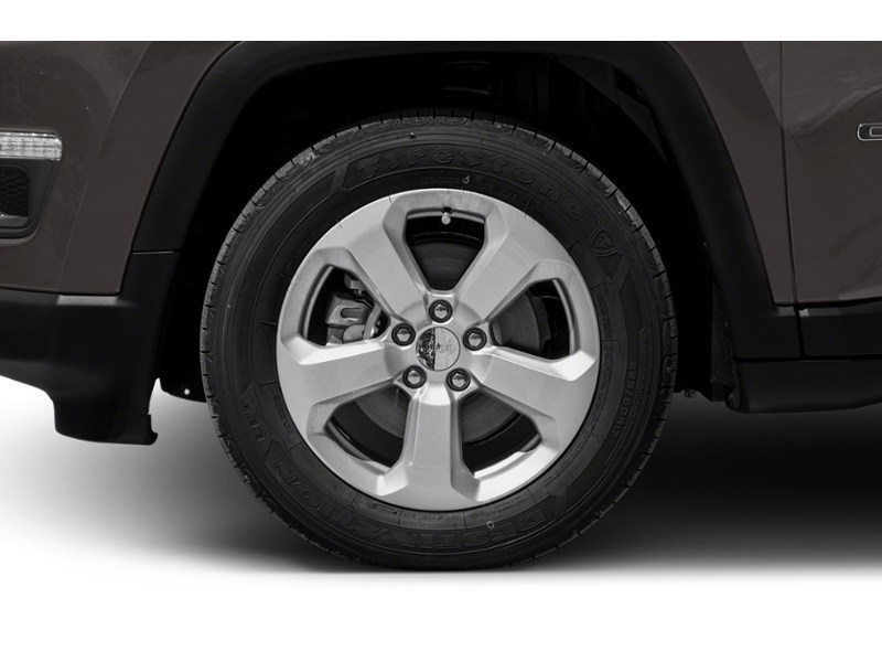 2018 Jeep Compass North FWD Exterior Shot 5
