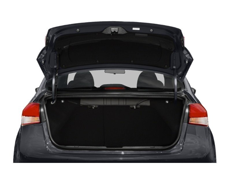 2018 Kia Forte LX Auto Exterior Shot 4