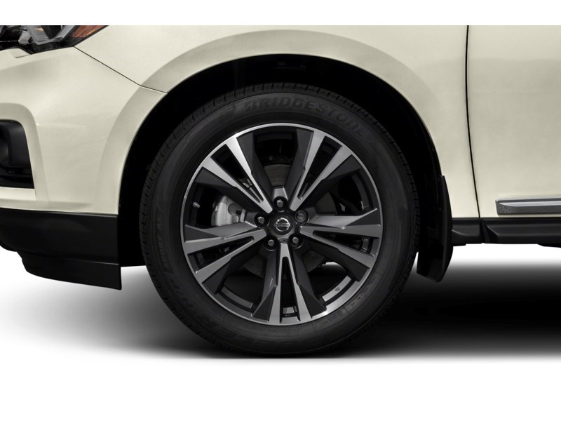 2018 Nissan Pathfinder 4x4 Midnight Edition Exterior Shot 5
