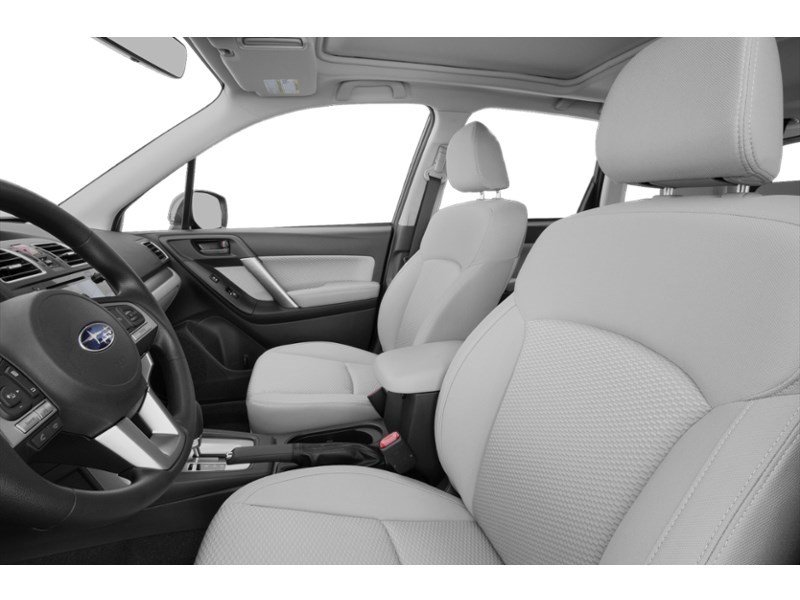 2017 Subaru Forester 5dr Wgn CVT 2.5i Convenience Interior Shot 4
