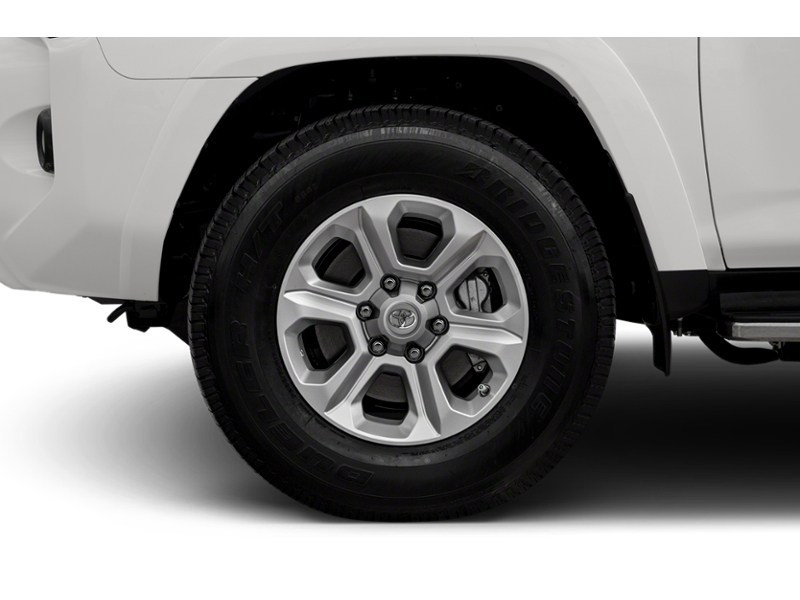2018 Toyota 4Runner SR5 Exterior Shot 5