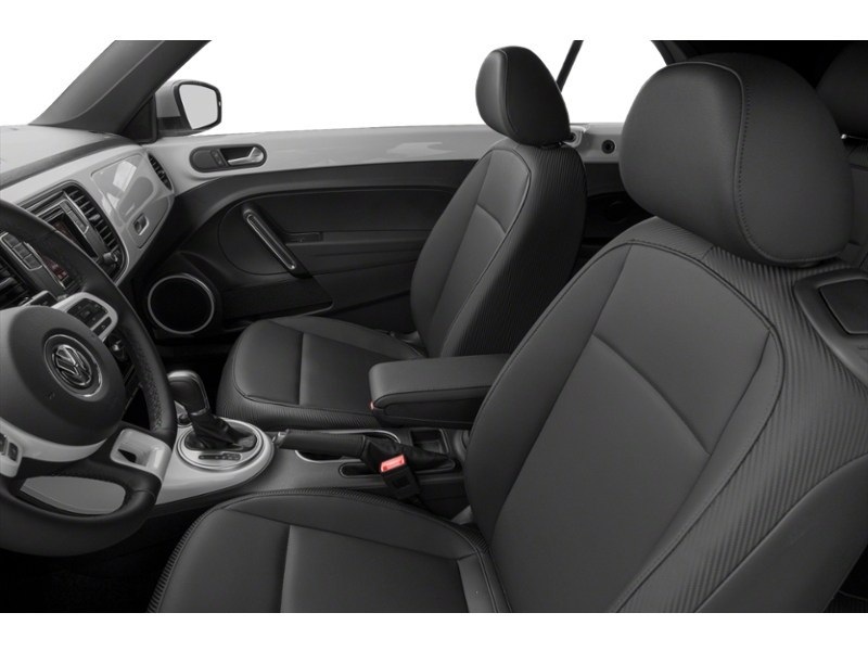 2017 Volkswagen Beetle 2dr Conv Classic Interior Shot 4