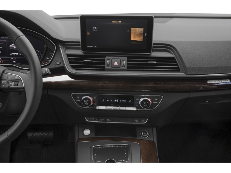 2018 Audi Q5 2.0T Progressiv Interior Shot 2