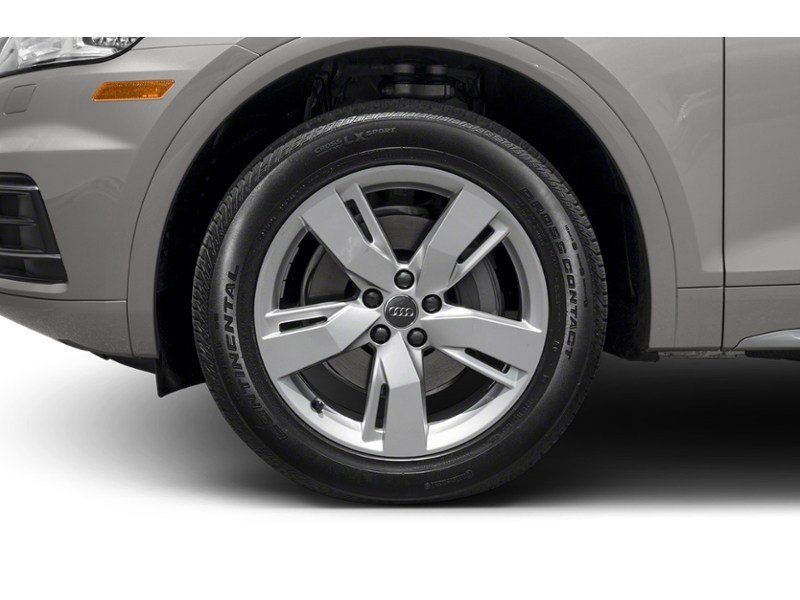 2019 Audi Q5 Komfort 45 TFSI quattro Exterior Shot 5
