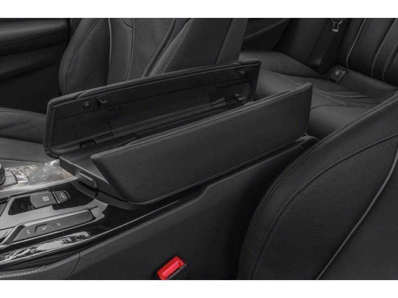 2018 BMW 530e 530e xDrive iPerformance Plug-In Hybrid Interior Shot 7