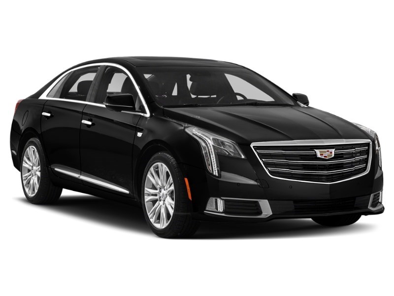 2018 Cadillac XTS 4dr Sdn Livery Package FWD Exterior Shot 9