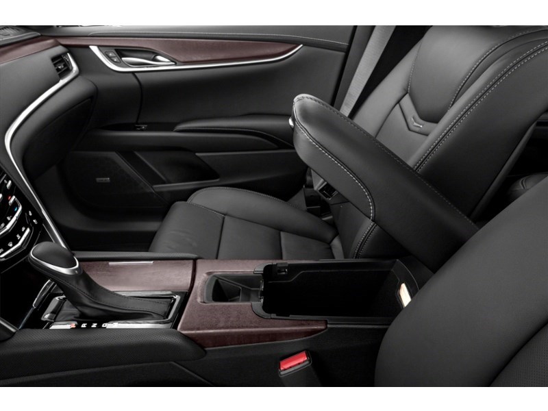 2018 Cadillac XTS 4dr Sdn Livery Package FWD Interior Shot 7