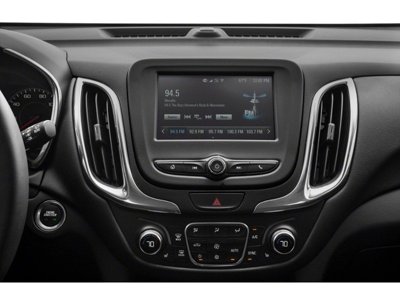 2018 Chevrolet Equinox FWD 4dr LT w/1LT Interior Shot 2