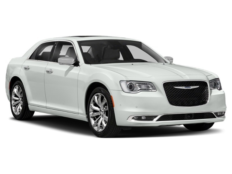 2018 Chrysler 300 300 Limited AWD Exterior Shot 9