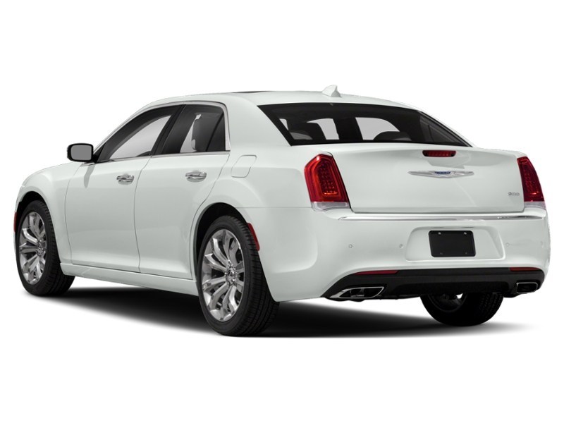 2018 Chrysler 300 300 Limited AWD Exterior Shot 10