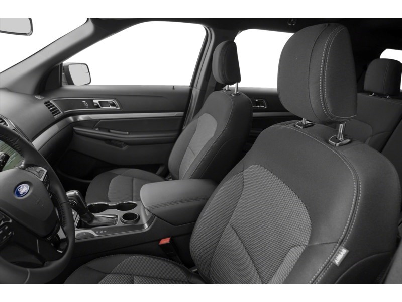 2018 Ford Explorer XLT 4WD Interior Shot 4
