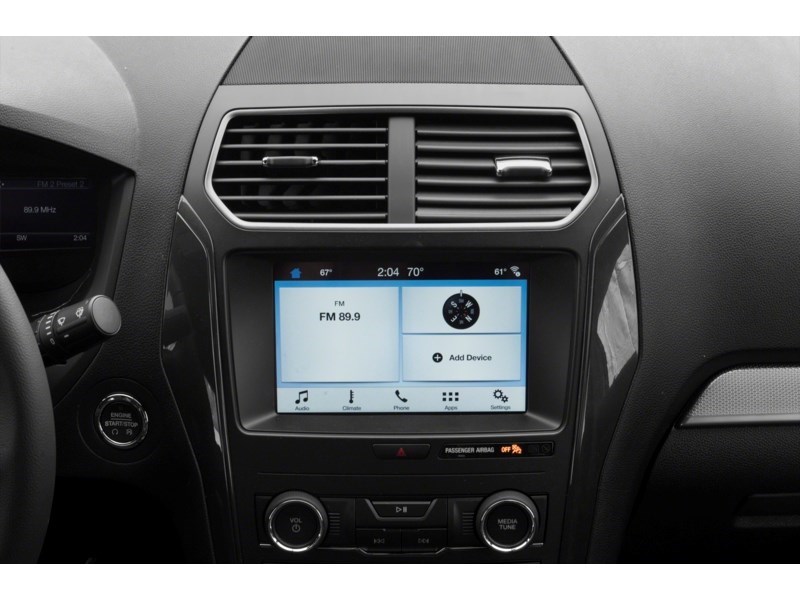2018 Ford Explorer XLT 4WD Interior Shot 2
