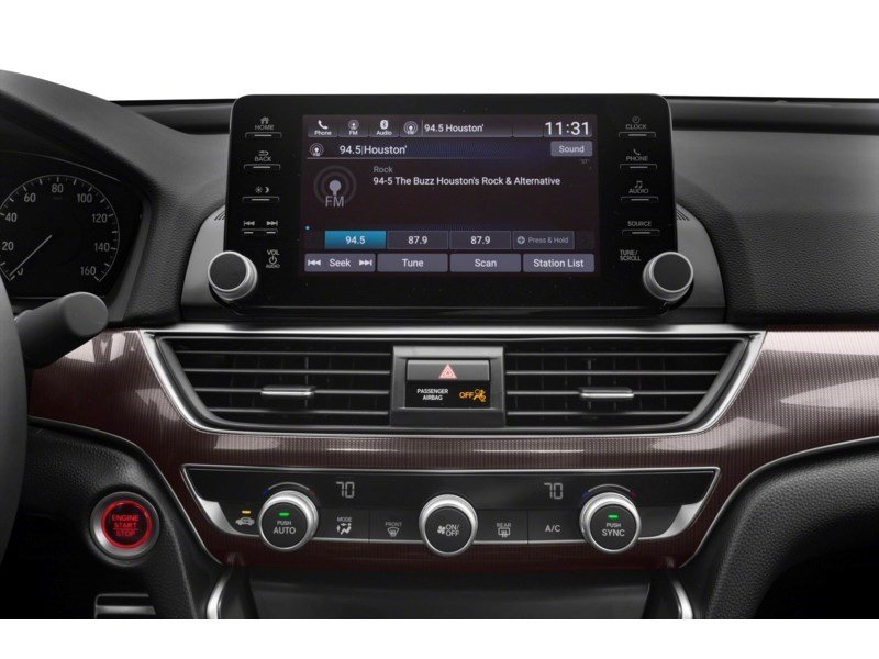 2018 Honda Accord Sport | 6-Speed | Low KM's Interior Shot 2