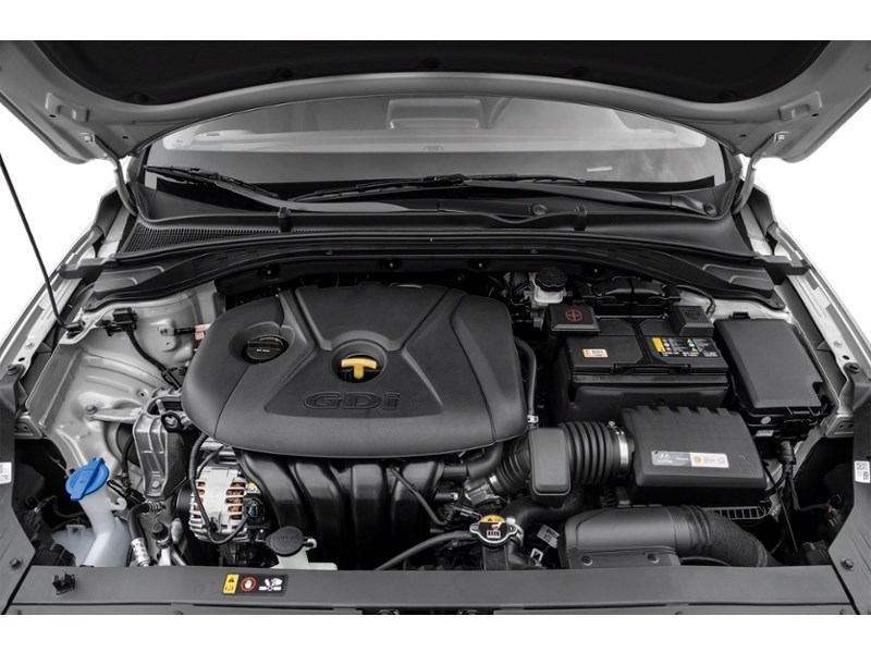 2018 Hyundai Elantra GT GL SE Auto Exterior Shot 3
