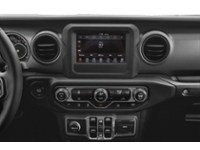 2021 Jeep Wrangler Unlimited Unlimited Willys 4x4 Interior Shot 2