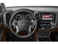 2018 Mitsubishi Outlander Plug-In Hybrid SE Touring S-AWC Interior Shot 3