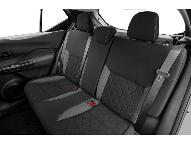2019 Nissan Kicks S FWD Interior Shot 5