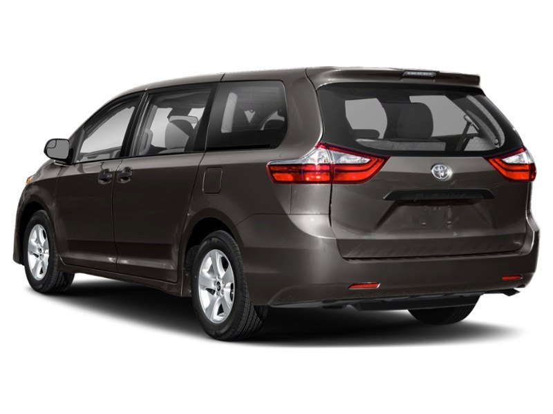 2020 Toyota Sienna XLE 7-Passenger AWD Exterior Shot 10