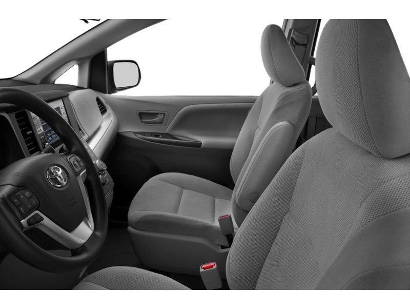 2020 Toyota Sienna XLE 7-Passenger AWD Interior Shot 4