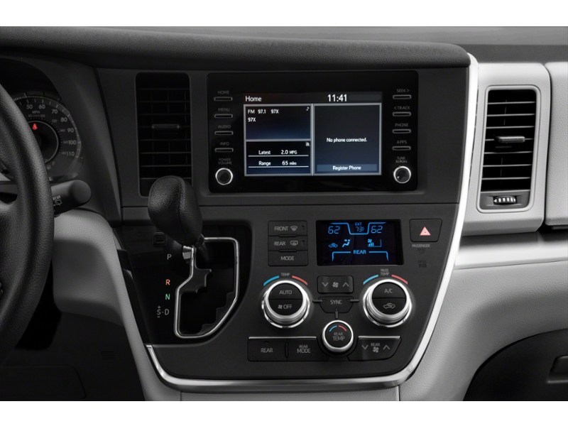 2018 Toyota Sienna LE 7-Passenger AWD Interior Shot 2
