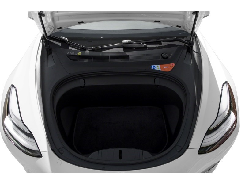 2020 Tesla Model 3 Standard Range Plus RWD Exterior Shot 3