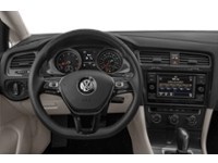 2018 Volkswagen Golf Comfortline 5-door Manual Interior Shot 3