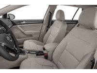 2018 Volkswagen Golf Comfortline 5-door Manual Interior Shot 4