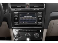 2019 Volkswagen Golf Comfortline 5-door Auto Interior Shot 2