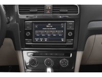 2019 Volkswagen Golf Comfortline 5-door Manual Interior Shot 2