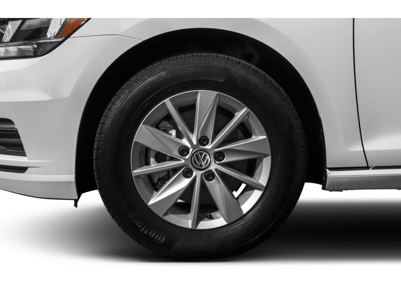 2019 Volkswagen Golf Comfortline 5-door Manual Exterior Shot 5