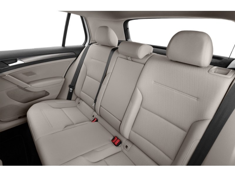 2018 Volkswagen Golf Comfortline 5-door Manual Interior Shot 5
