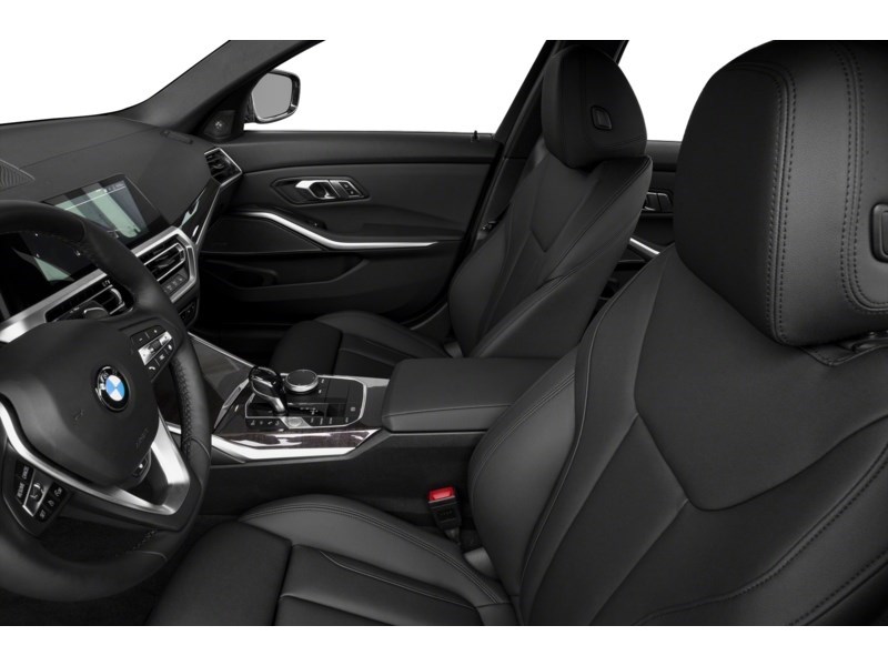 2019 BMW 330 i xDrive Interior Shot 4