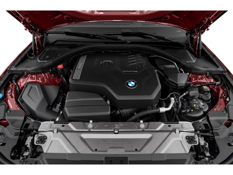 2019 BMW 330 i xDrive Exterior Shot 3