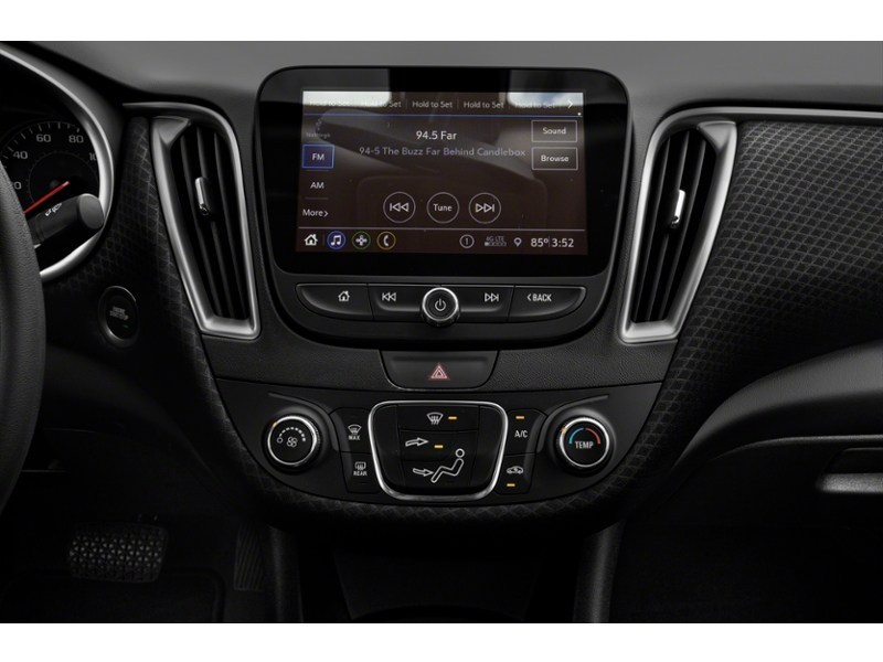 2022 Chevrolet Malibu 4dr Sdn LS w/1LS Interior Shot 2