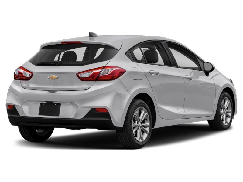 2019 Chevrolet Cruze 4dr HB LT Exterior Shot 2
