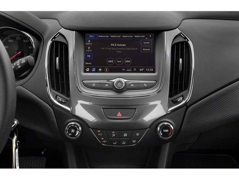 2019 Chevrolet Cruze 4dr HB LT Interior Shot 2